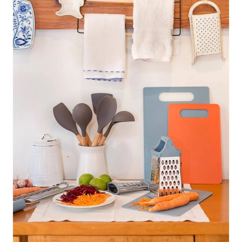 TABUA-CORTE-PLASTICO-29X19CM-LARANJA-COZ00495LRJ